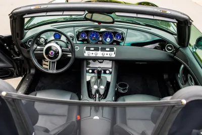 Roadster V8